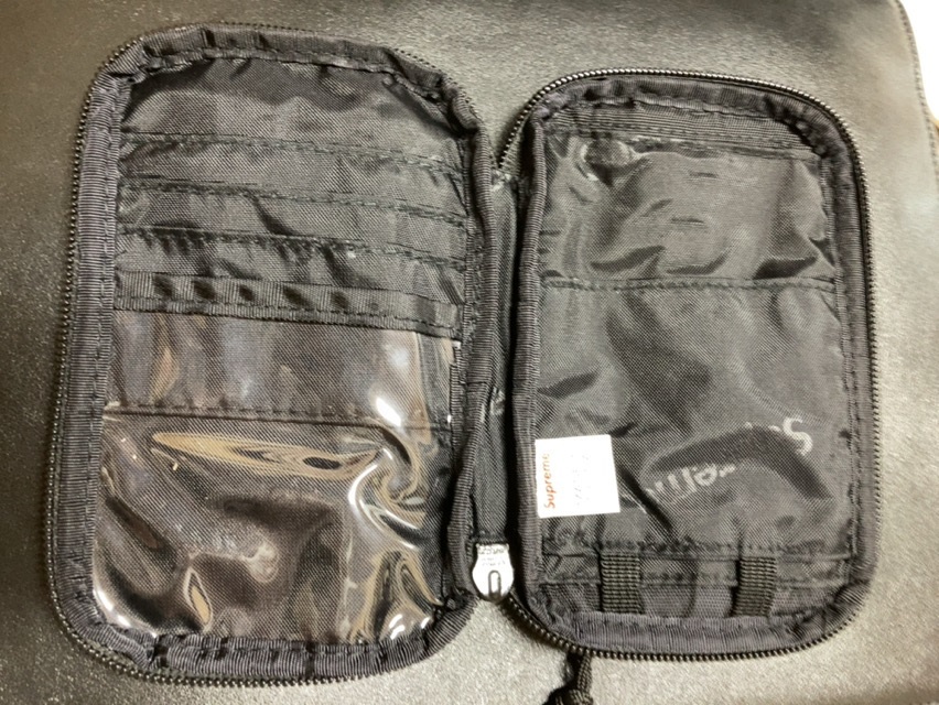 ☆新品・国内正規品☆Supreme Small Zip Pouch ポーチ 財布 カード