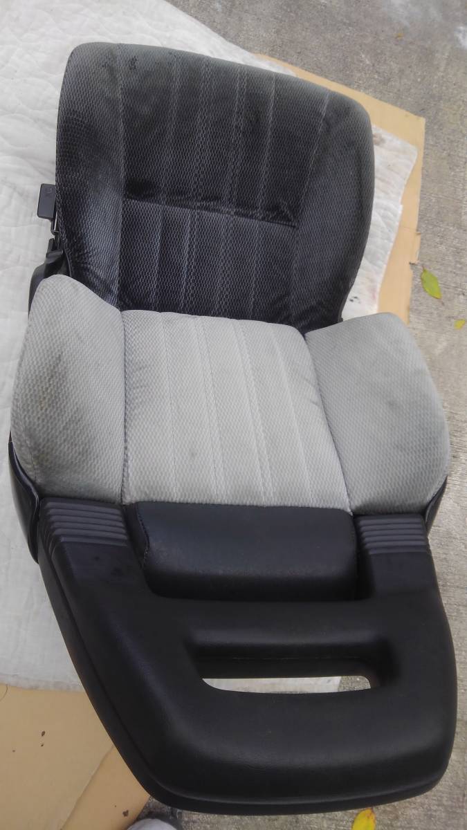 ハチロク 純正シート 助手席 左 AE86 AE85 ノーマルシート 後期