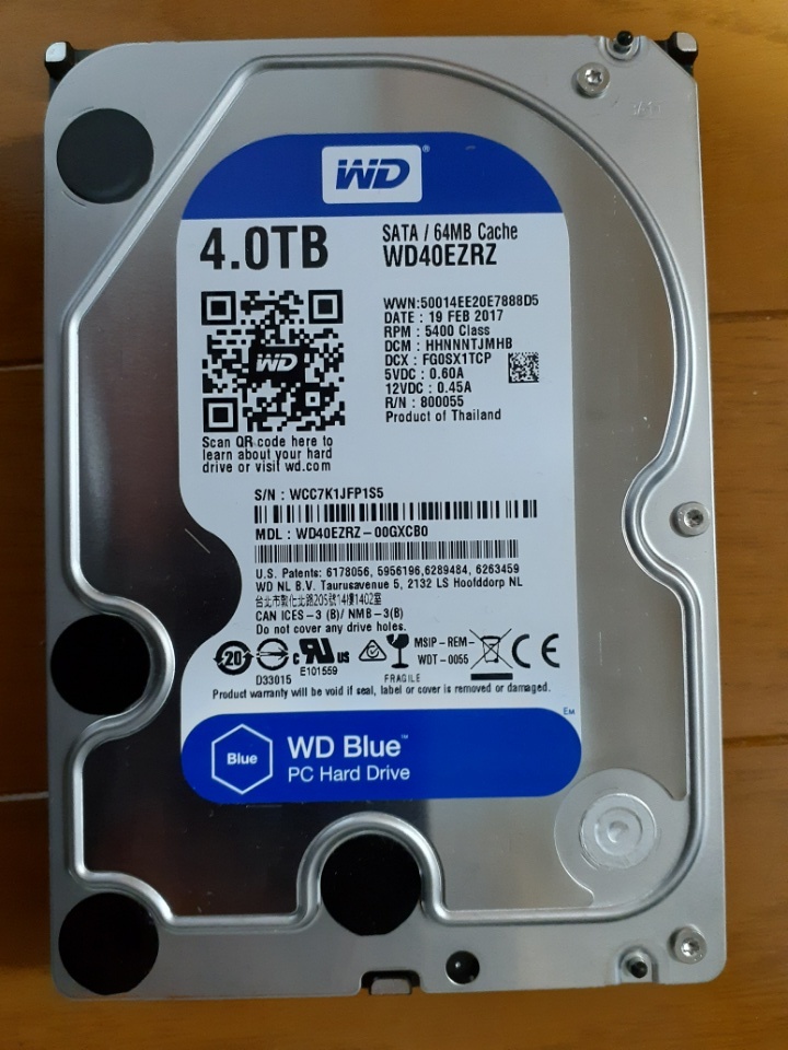 Z391064 TOSHIBA 600GB SAS 15K HDD 2.5インチ 2点【中古動作品】 SAS