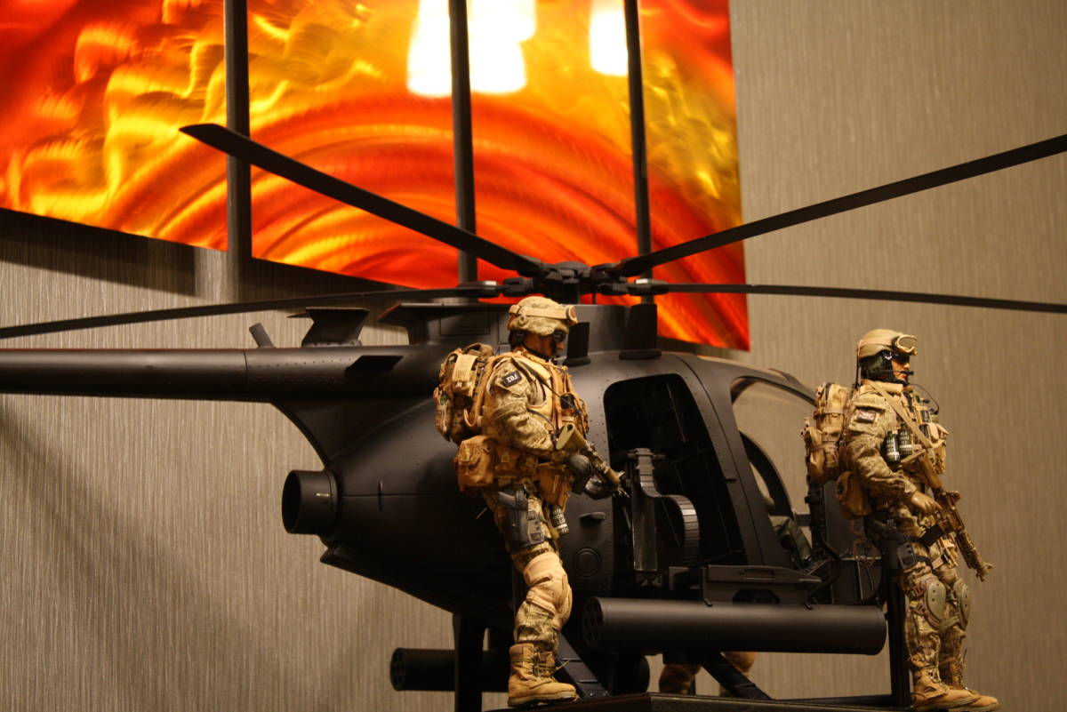 AH-6リトルバードヘリコプターヘリコプター 1/6スケール 21st Century
