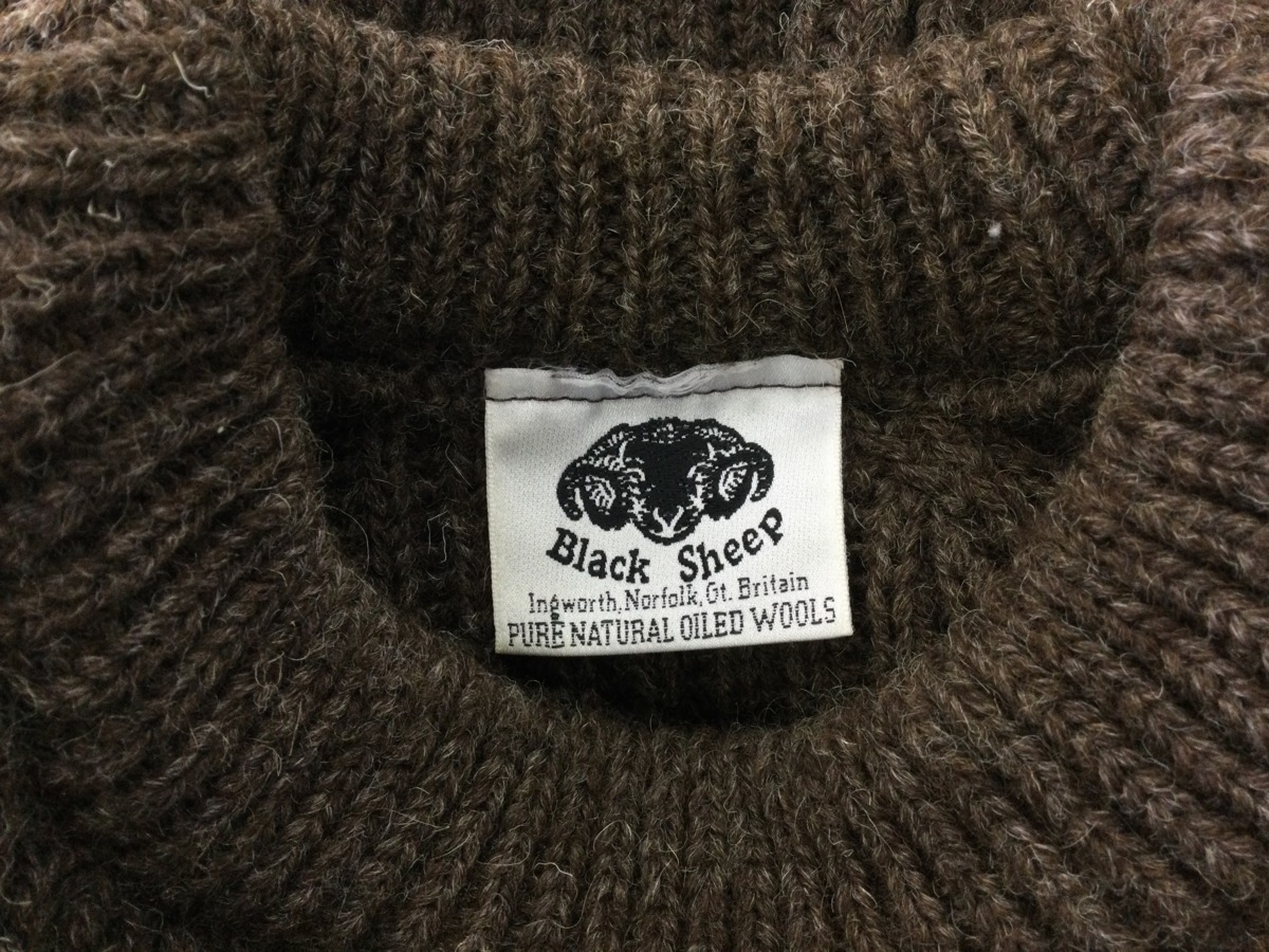 □英国製 BLACK SHEEP(ブラックシープ) 肩肘パッチ クルーネック 