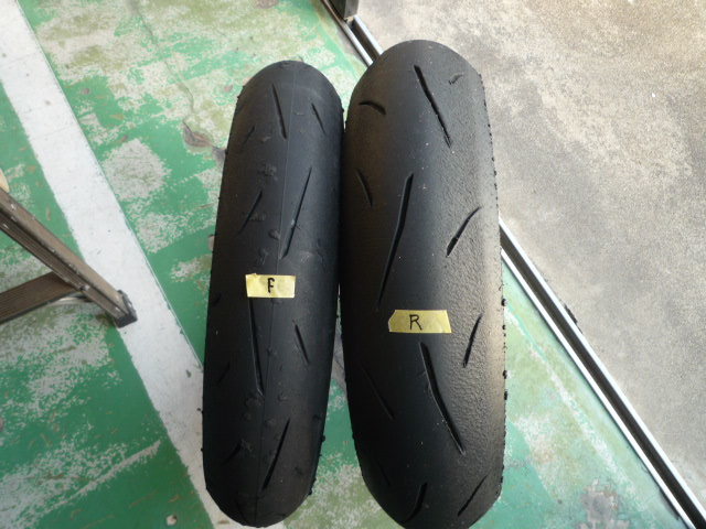 DUNLOP α13sp前後110/70R17 140/70R17 送料込み！ ダンロップ 140⁄70R17 DUNLOP α-13 SP スポーツマックス 2026年最新
