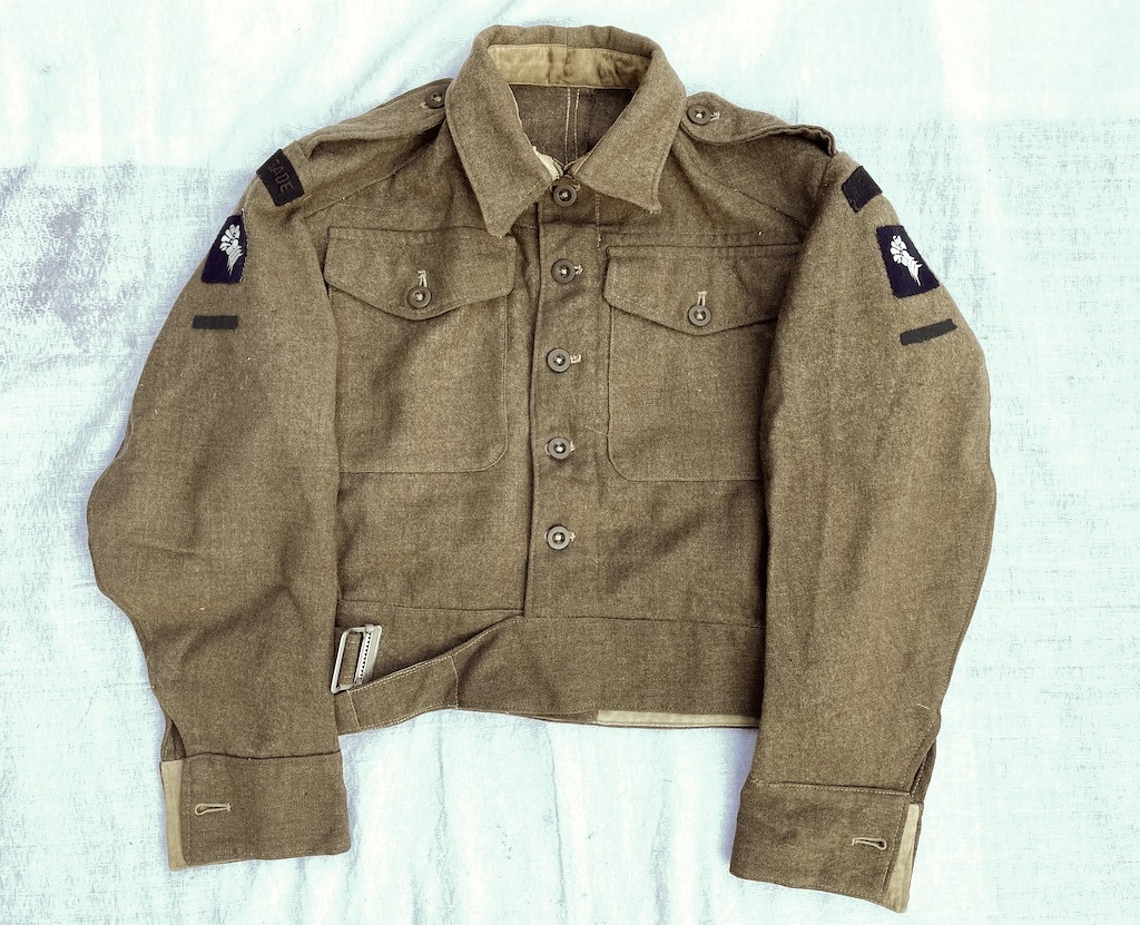 英国軍 1945 P-40バトルドレス 第６装甲師団ライフルブリゲートパッチ付き イギリス軍