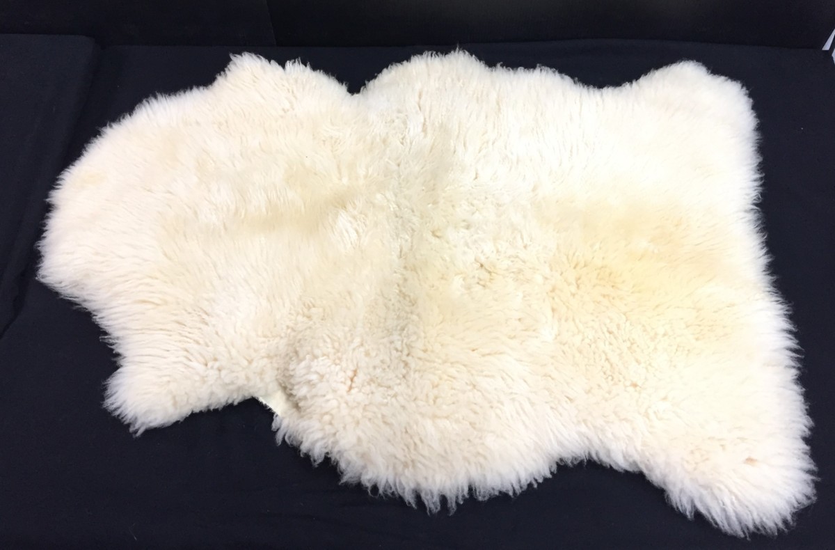 A23725 Bowron ボーロン 羊革 ムートンラグ Luxurious Lambskin A23725 Bowron ボーロン 羊革 ムートンラグ Luxurious Lambskin