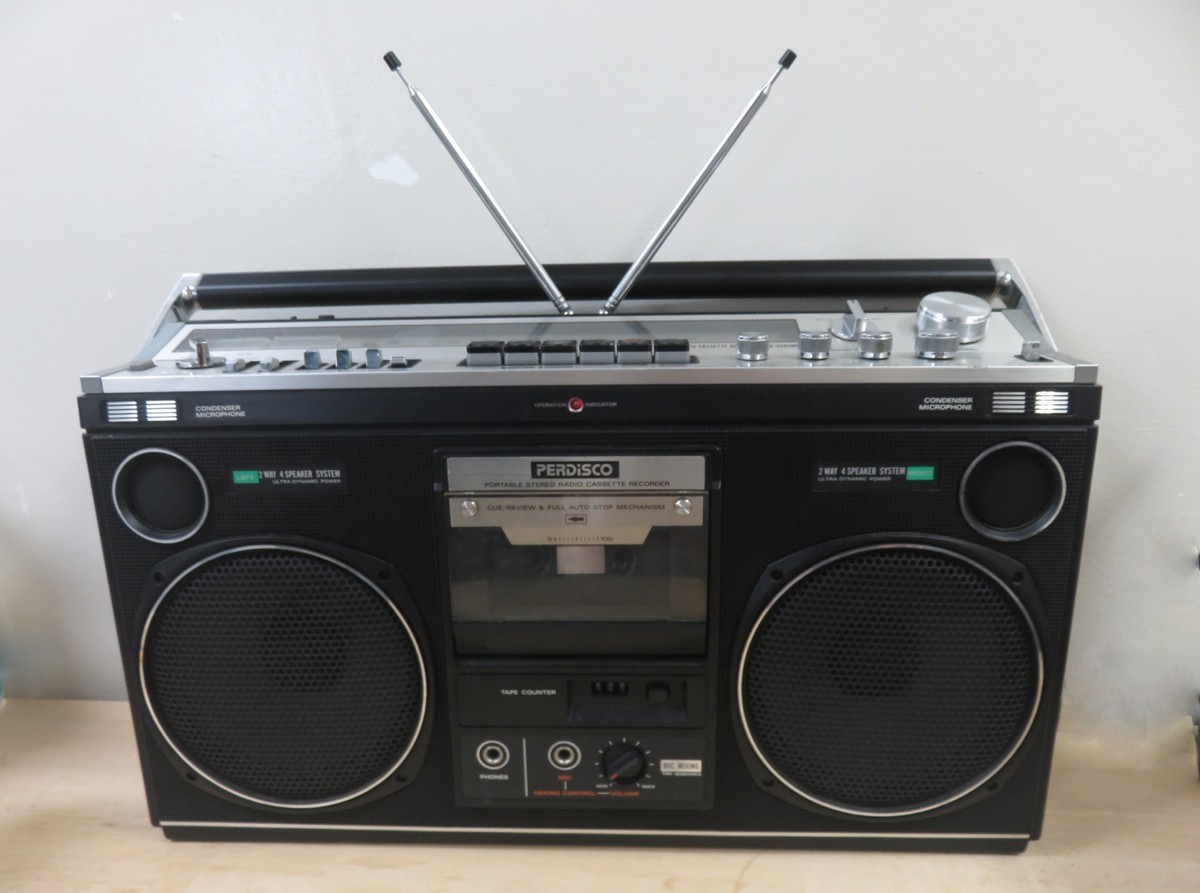 HITACHI ラジカセ パディスコ 昭和レトロ TRK-8080 MKII FM/AMラジオステレオ カセットレコーダー 革ケース付 動作確認済み