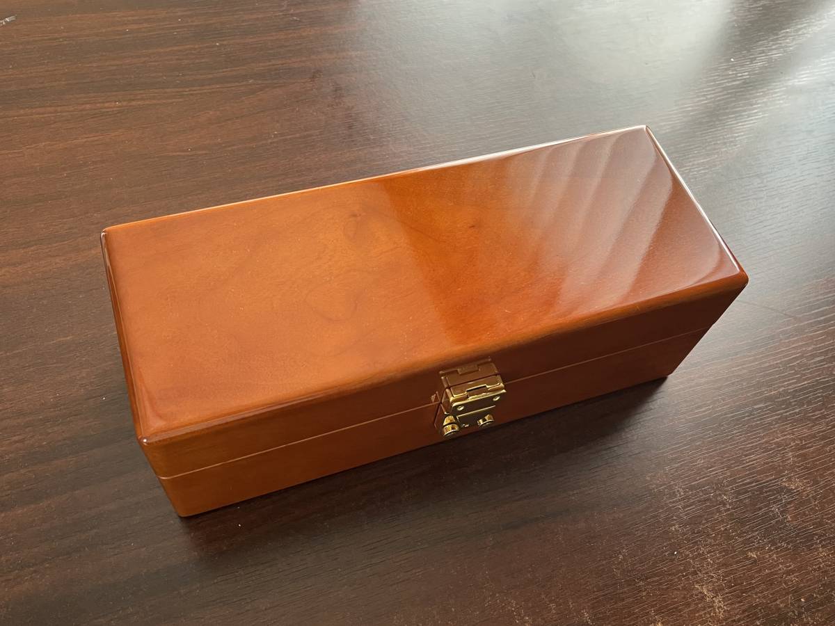 人気SALE，高品質 特注☆時計ケース×ソウルバード☆メイプル無垢素材 
