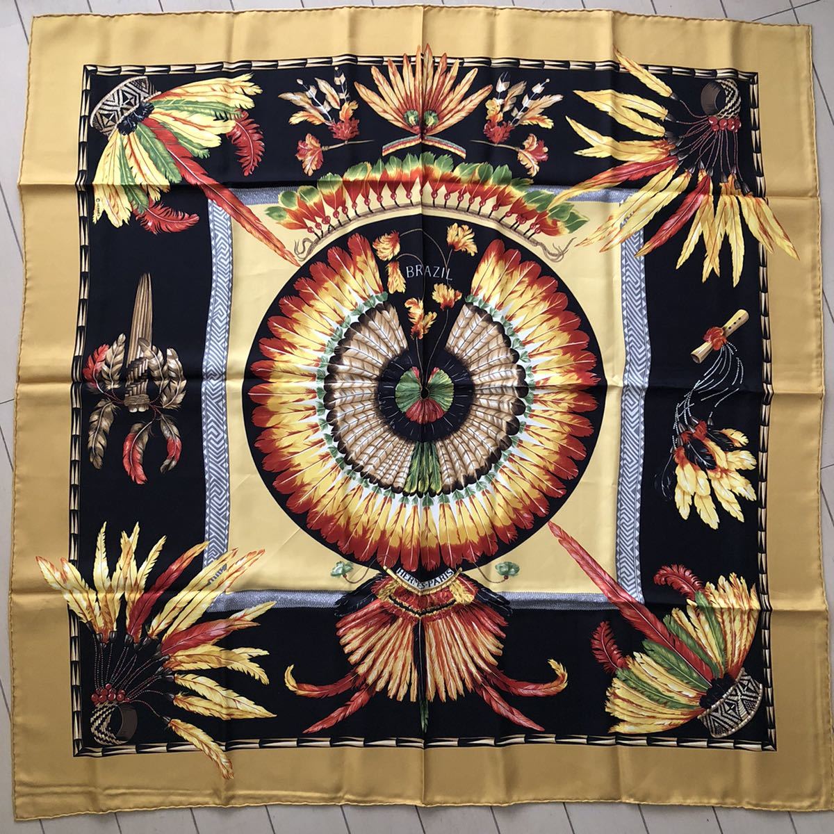 HOT，定番 エルメス HERMES スカーフ カレ90 BRAZIL ブラジル 羽根 