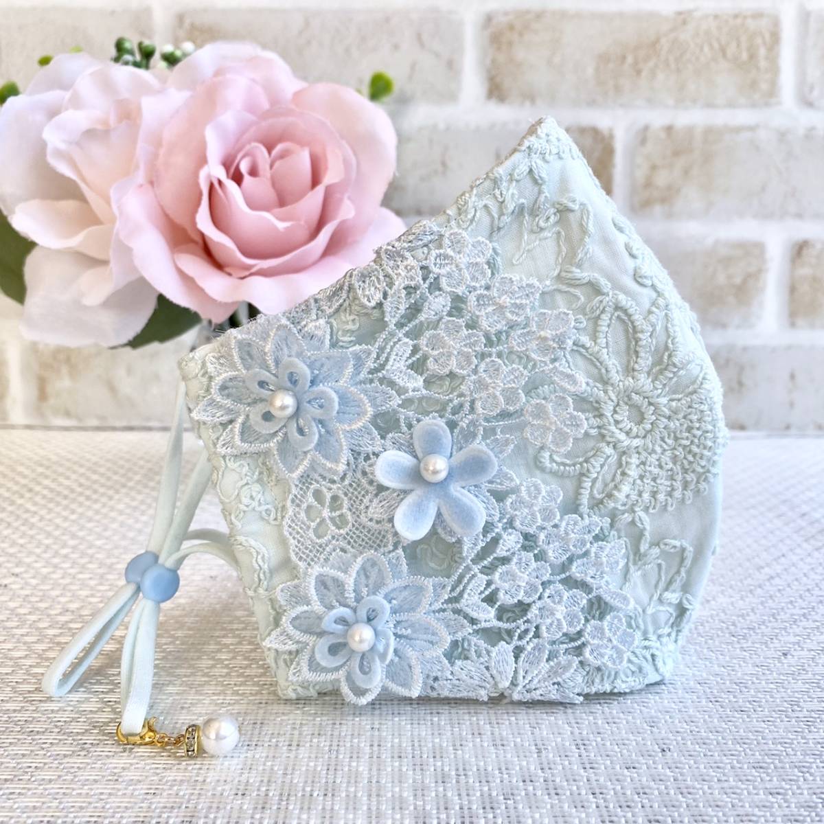 コットンレース ベビーミントグリーン 花柄 刺繍 マスクカバー 3way 不織布 小池都知事 クレンゼ チャーム ポケット付 ハンドメイド その他 売買されたオークション情報 Yahooの商品情報をアーカイブ公開 オークファン Aucfan Com