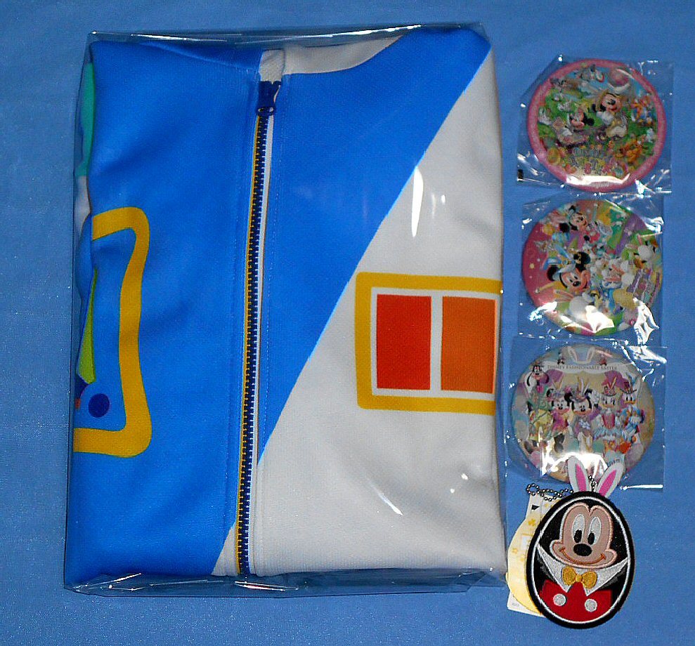 Gk12 東京ディズニーランド ディズニー イースター19 うさたま パーカー Lサイズ 缶バッジ3点とぬいば1点付き ディズニー 売買されたオークション情報 Yahooの商品情報をアーカイブ公開 オークファン Aucfan Com