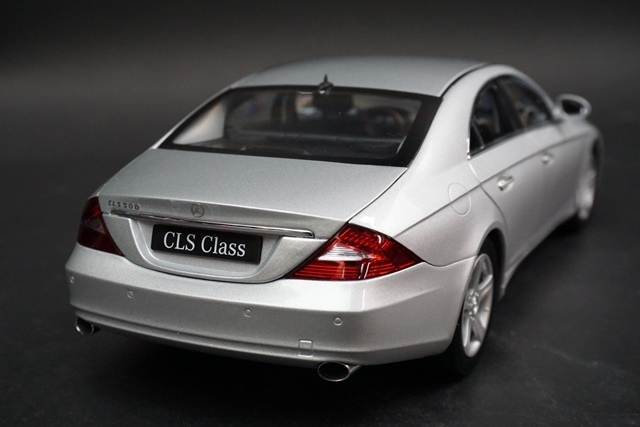 kyosho 京商 1/18 Mercedes Benz メルセデスベンツ CLSクラス シルバー 