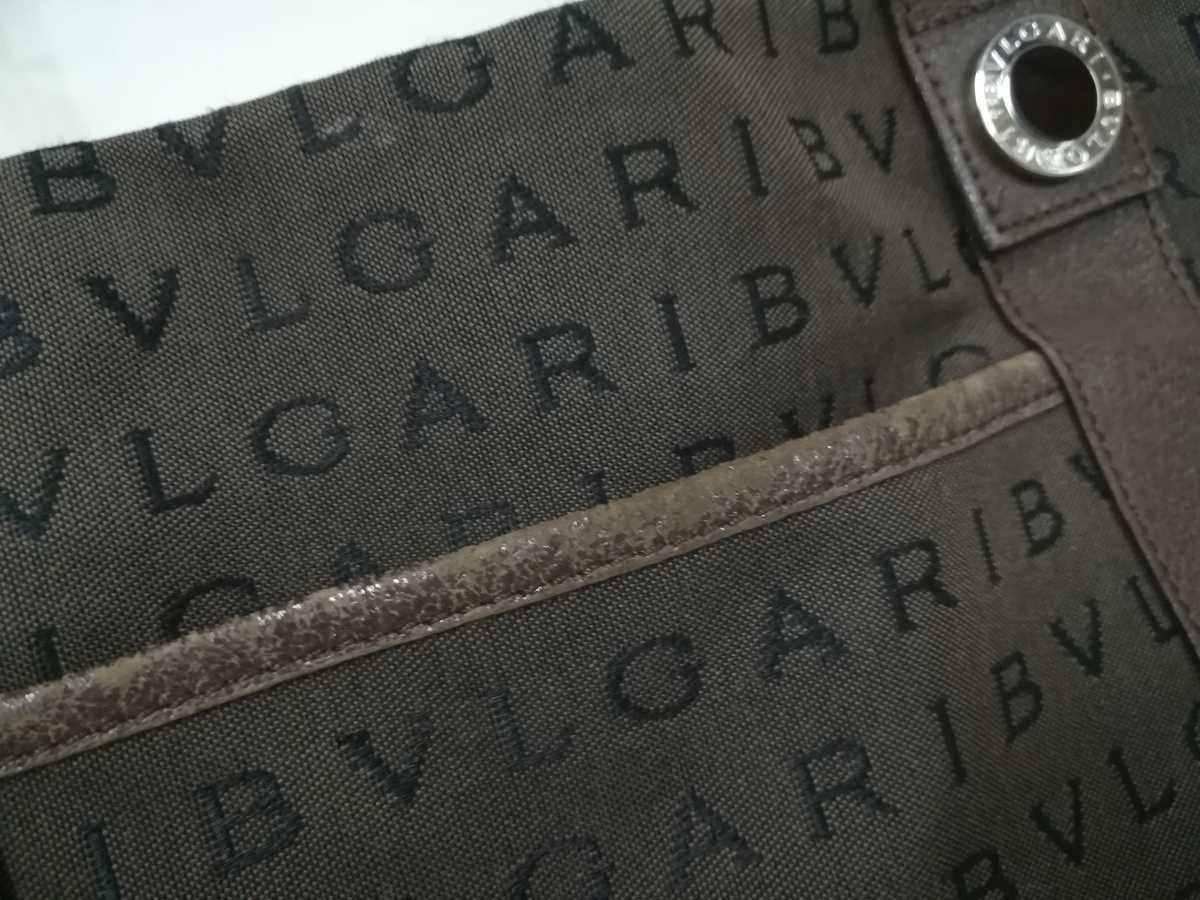 ロゴマニア ブルガリ トートバッグ BVLGARI ジャガード×レザー 黒 レッタレ バッグBVLGARI ハンドバッグ ジャガード マキシレッタレ 美品BVLGARI ブルガリ&frasl;トートバッグ&frasl;ロゴマニア&frasl;黒&frasl;ジャガード×レザーの買取実績 レザー トート 中古