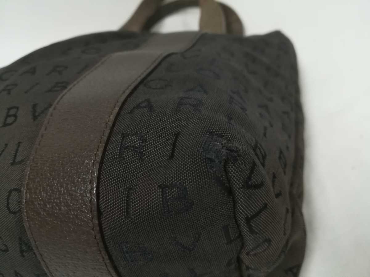 ロゴマニア ブルガリ トートバッグ BVLGARI ジャガード×レザー 黒 レッタレ バッグBVLGARI ハンドバッグ ジャガード マキシレッタレ 美品BVLGARI ブルガリ&frasl;トートバッグ&frasl;ロゴマニア&frasl;黒&frasl;ジャガード×レザーの買取実績 レザー トート 中古