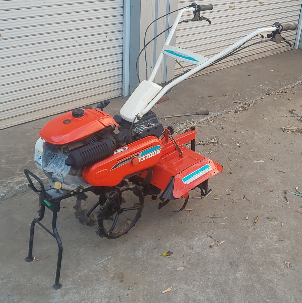 鹿児島発 クボタ 6.2馬力 ガソリンエンジン管理機TS700W 二輪