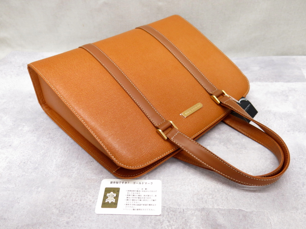 ○未使用○BURBERRY バーバリー○カーフ レザー 本革○ゴールド金具 