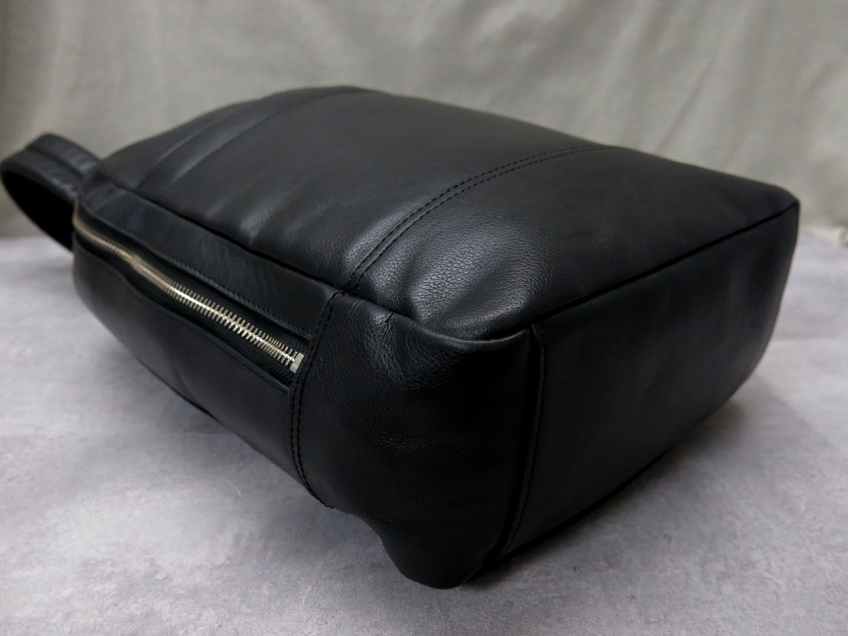 バッグ 【美品/カード付】コーチ F54135 チャールズ リュックサック A4