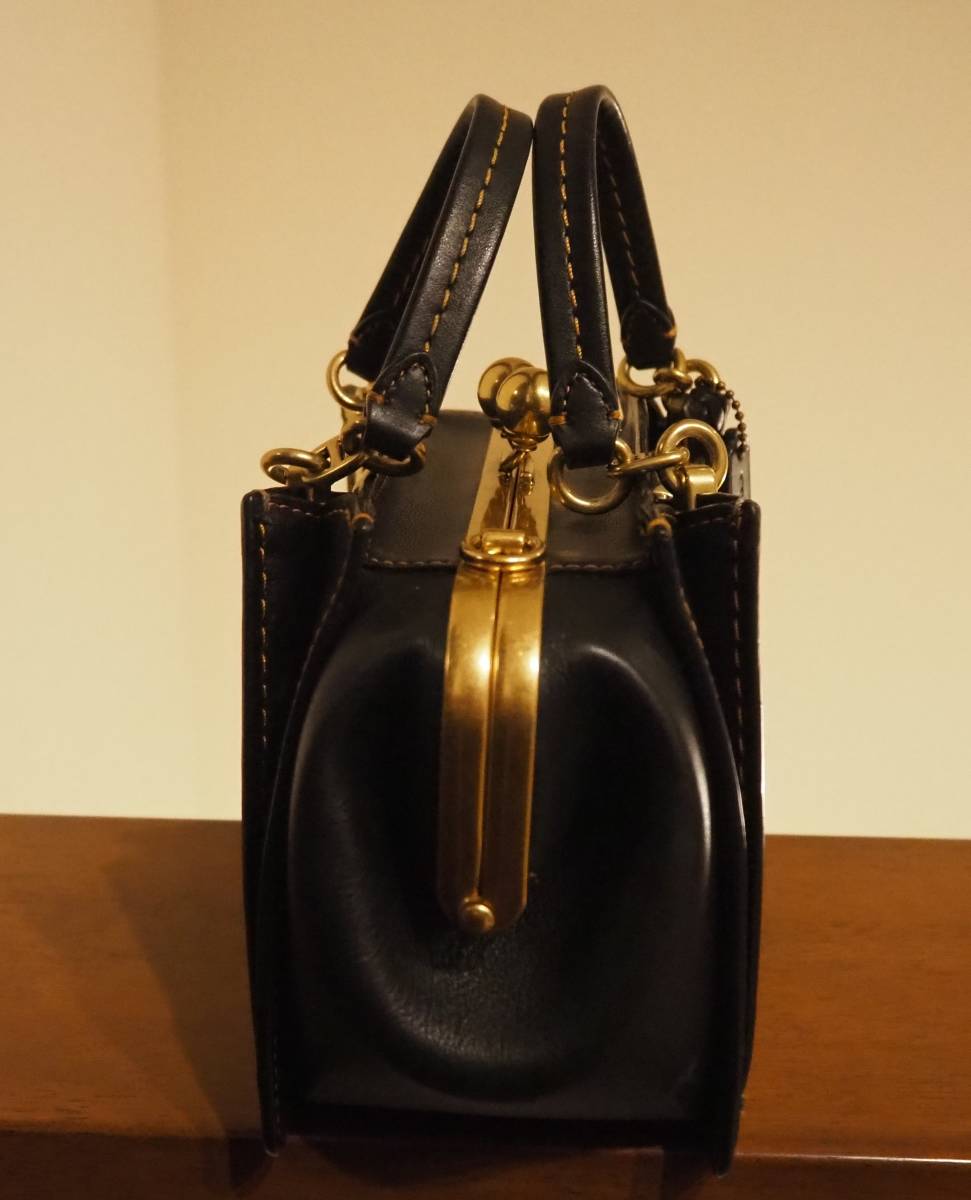 美品【COACH】コーチ ☆レアなシグネチャー・キスロック2wayバッグ 