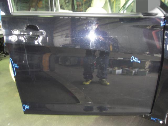eKカスタム DBA-B11W 右フロントドア X42 黒 5700B686 Y6349