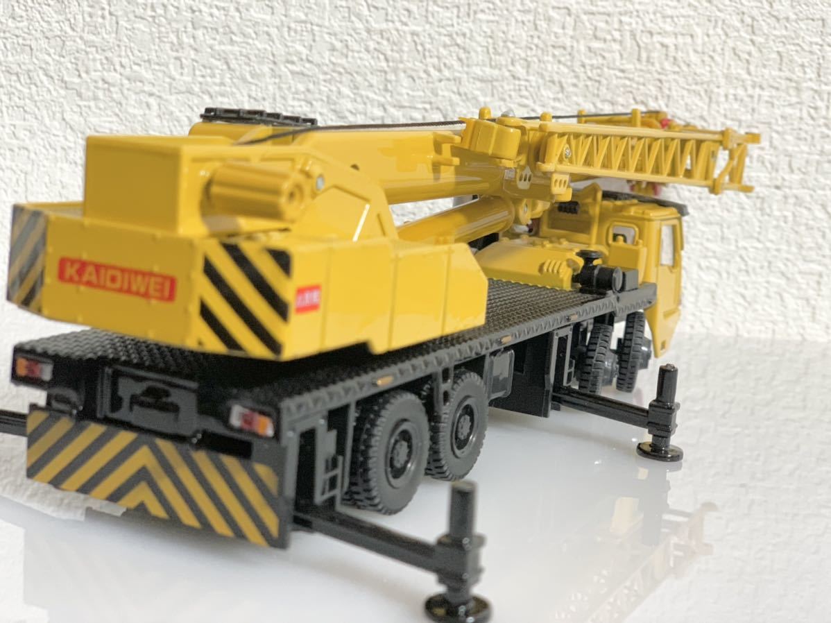 メーカー包装済 C55 Y23 無名 クレーントラック 作業車 ラフテレーン Lacistitis Es