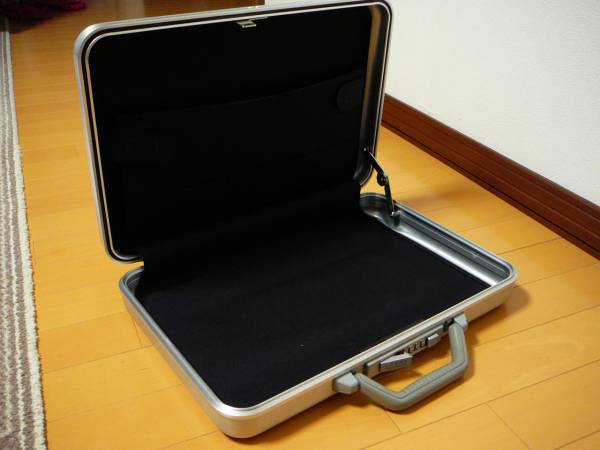 ゼロハリバートン ZERO HALLIBURTON MZ2-SI（中古）(ゼロハリバートン 