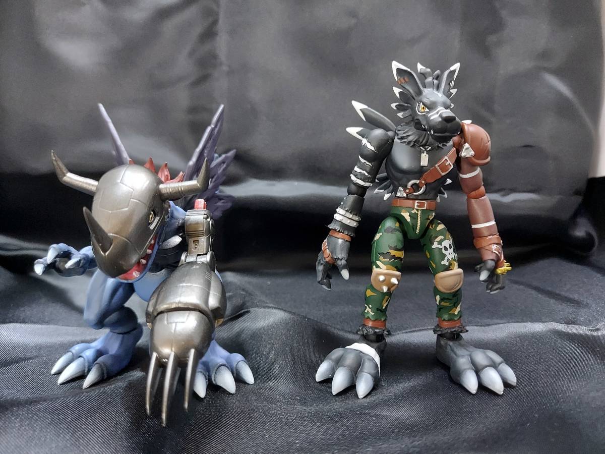 SHODO デジモン メタルグレイモン (青) & ワーガルルモン (黒) 塗装
