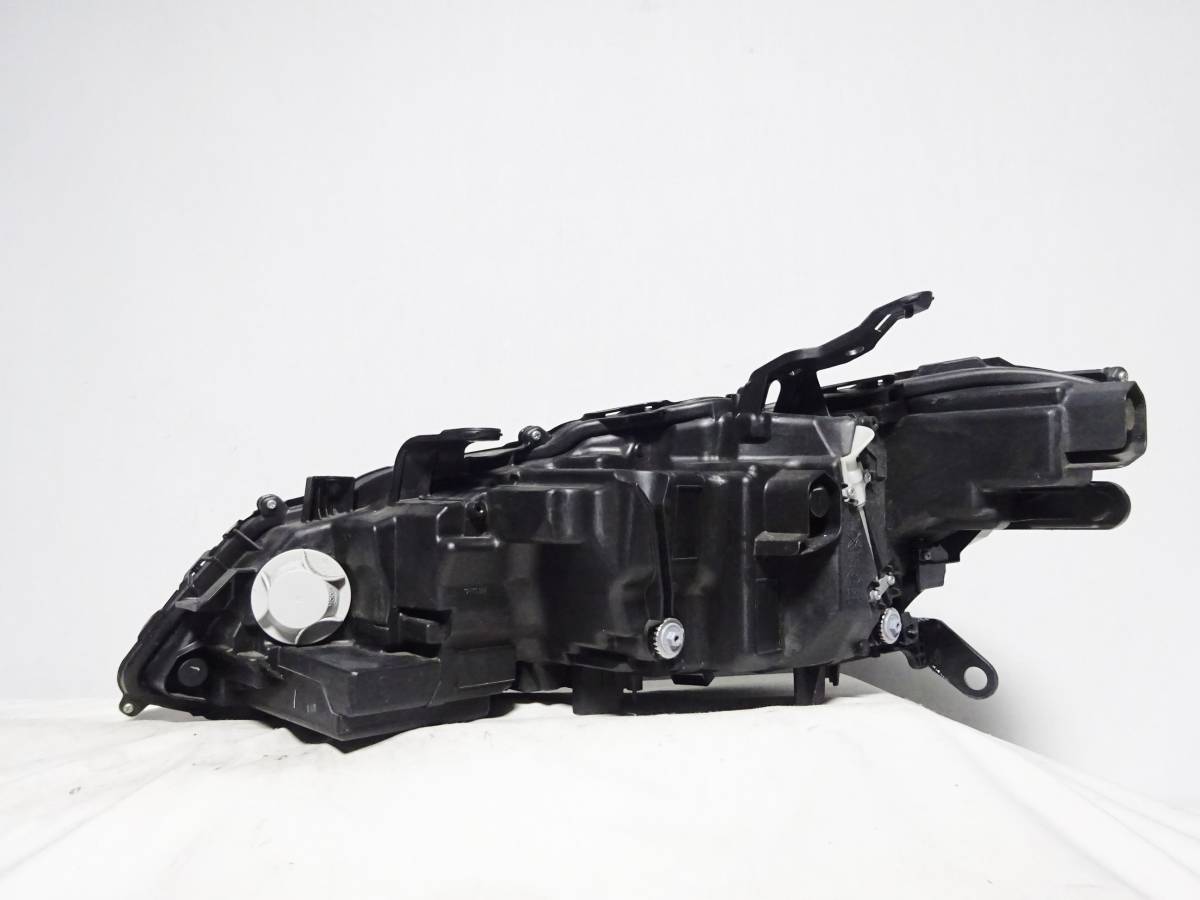 美品 程度良好 クラウン ARS220 220 RS シーケンシャル 3眼 LED ヘッド