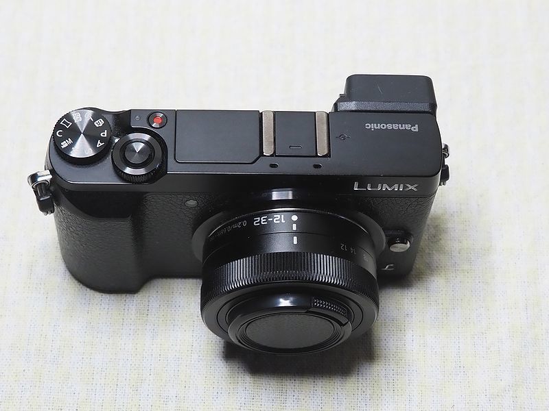 PANASONIC LUMIX DMC-GX7MK2K 元箱・取説・予備バッテリ・保護フィルタ