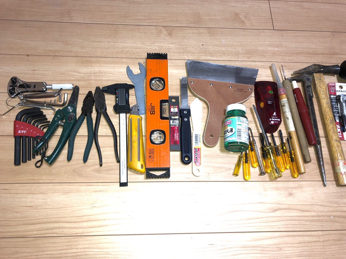 中古工具まとめ売り/約100点以上/DIY/大工/リフォーム工具箱 (工具 