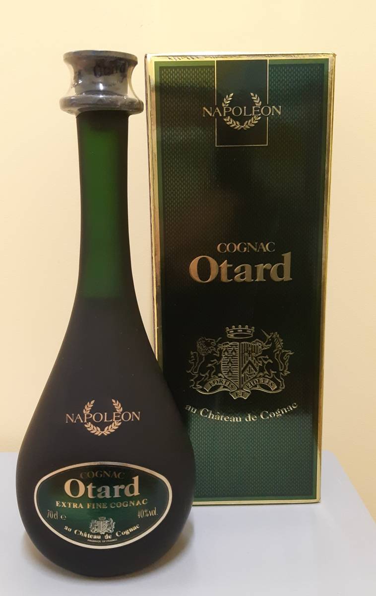 飲料・酒 COURVOISIER NAPOLEON コニャック 3本