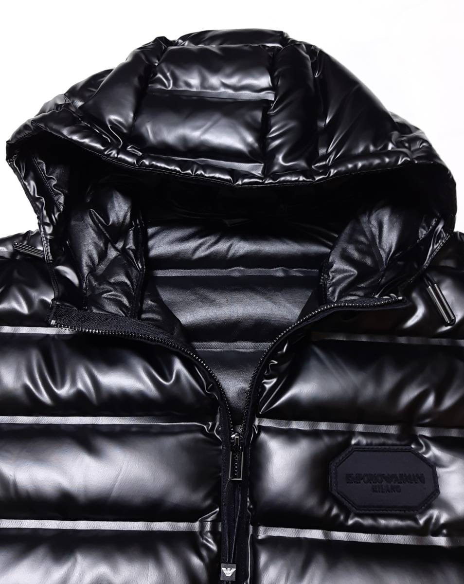 新品] EMPORIO ARMANI フェイクレザー調となる【メンズ・ダウン 
