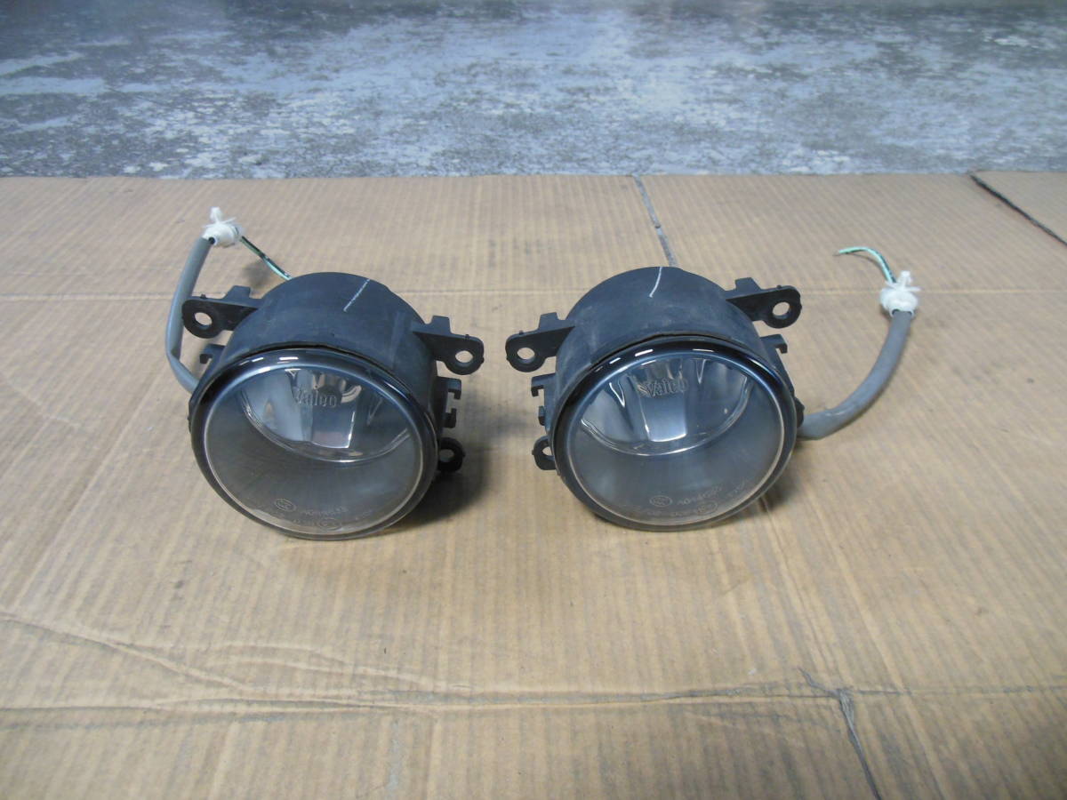 スズキ純正 フォグランプ左右 Valeo A044633 SAE F02 03B 2704 中古