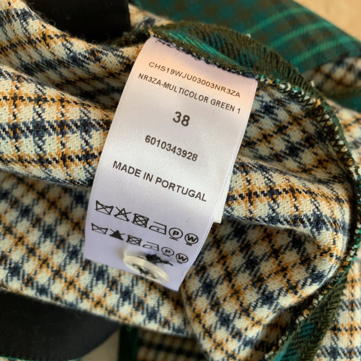 See By Chloe クロエ グリーンチェック ラッフルスカート38１回着用 F スカート 売買されたオークション情報 Yahooの商品情報をアーカイブ公開 オークファン Aucfan Com