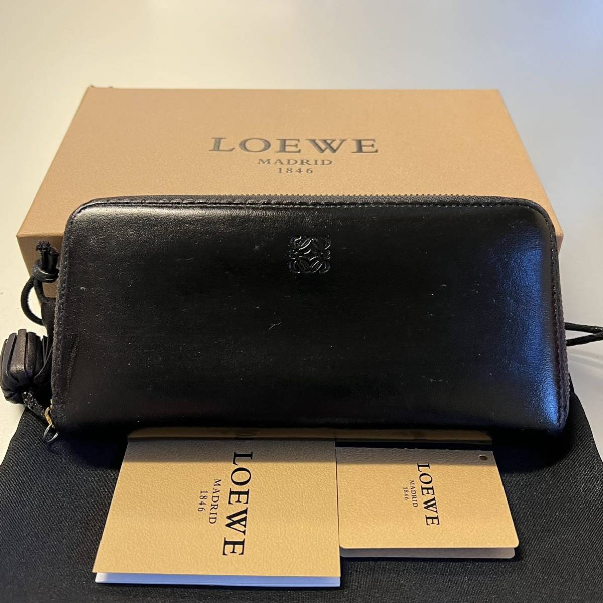 未使用に近い！ ロエベ LOEWE アマソナ アナグラム 財布 長財布 