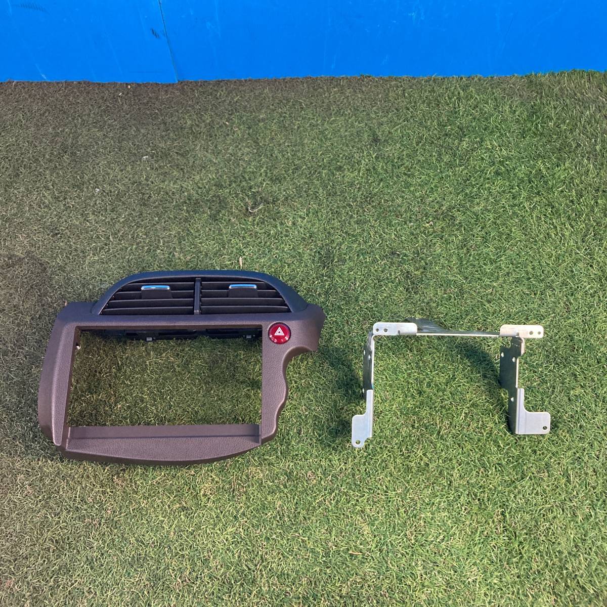 ホンダ フィットシャトル Gp2 純正 9インチナビ用 オーディオパネル 訳あり品 Rt 3362 ホンダ用 売買されたオークション情報 Yahooの商品情報をアーカイブ公開 オークファン Aucfan Com