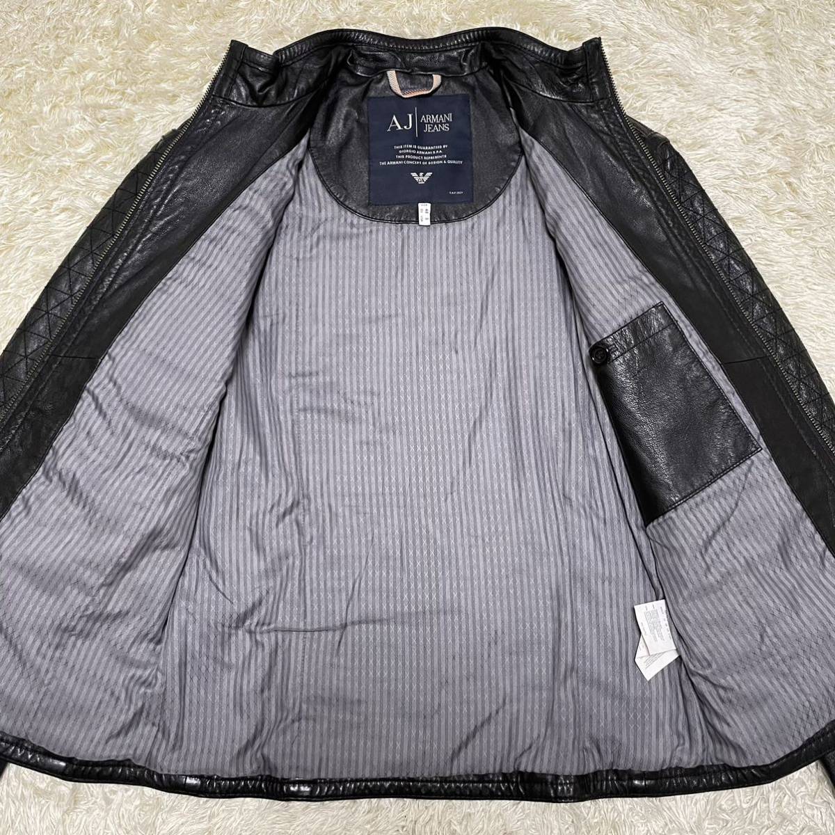 抜群のシルエット】アルマーニジーンズ ARMANI 刺繍ロゴ キルティング 