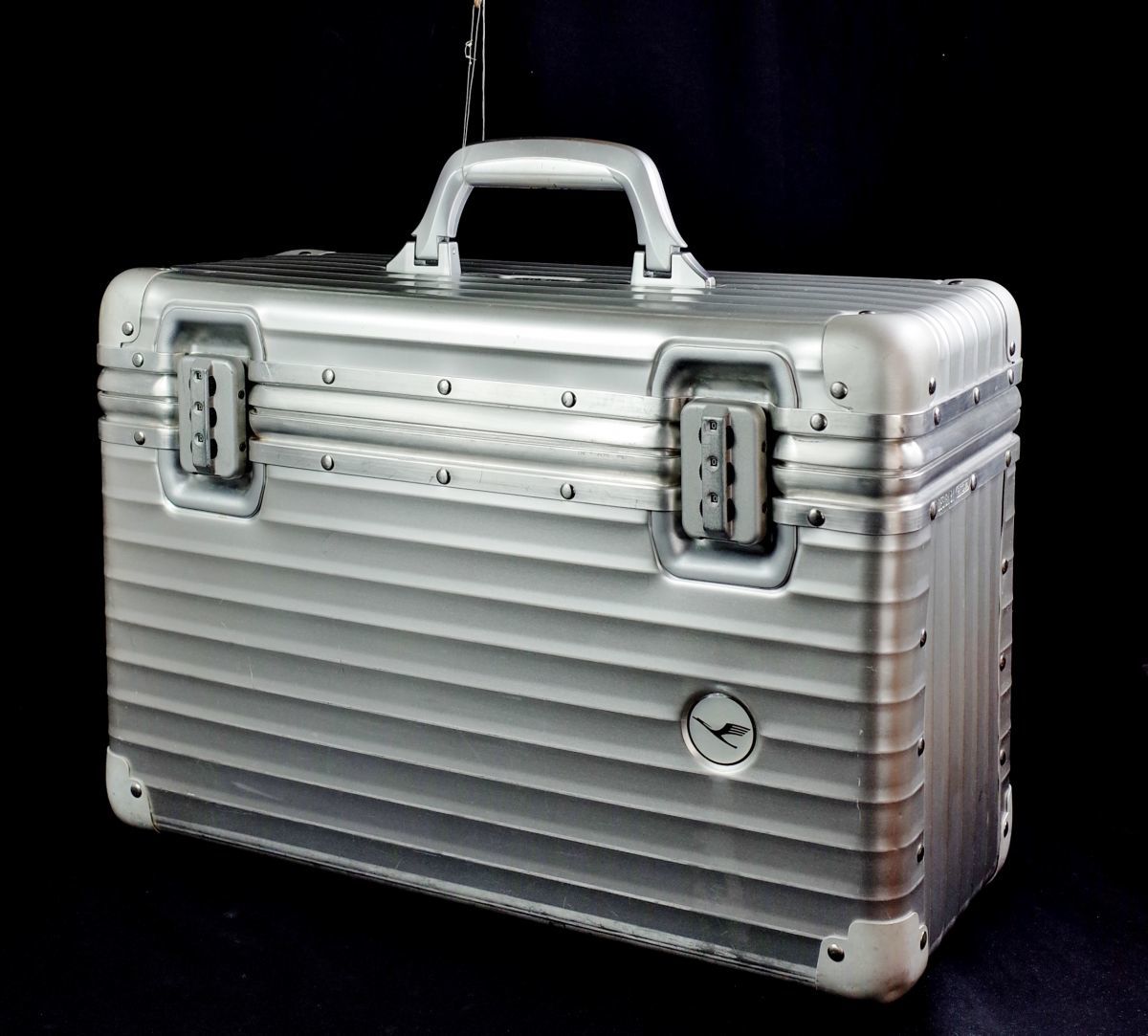 RIMOWA リモワ 940.31 トパーズ『Lufthansa』アルミ・パイロットケース 29L　835729