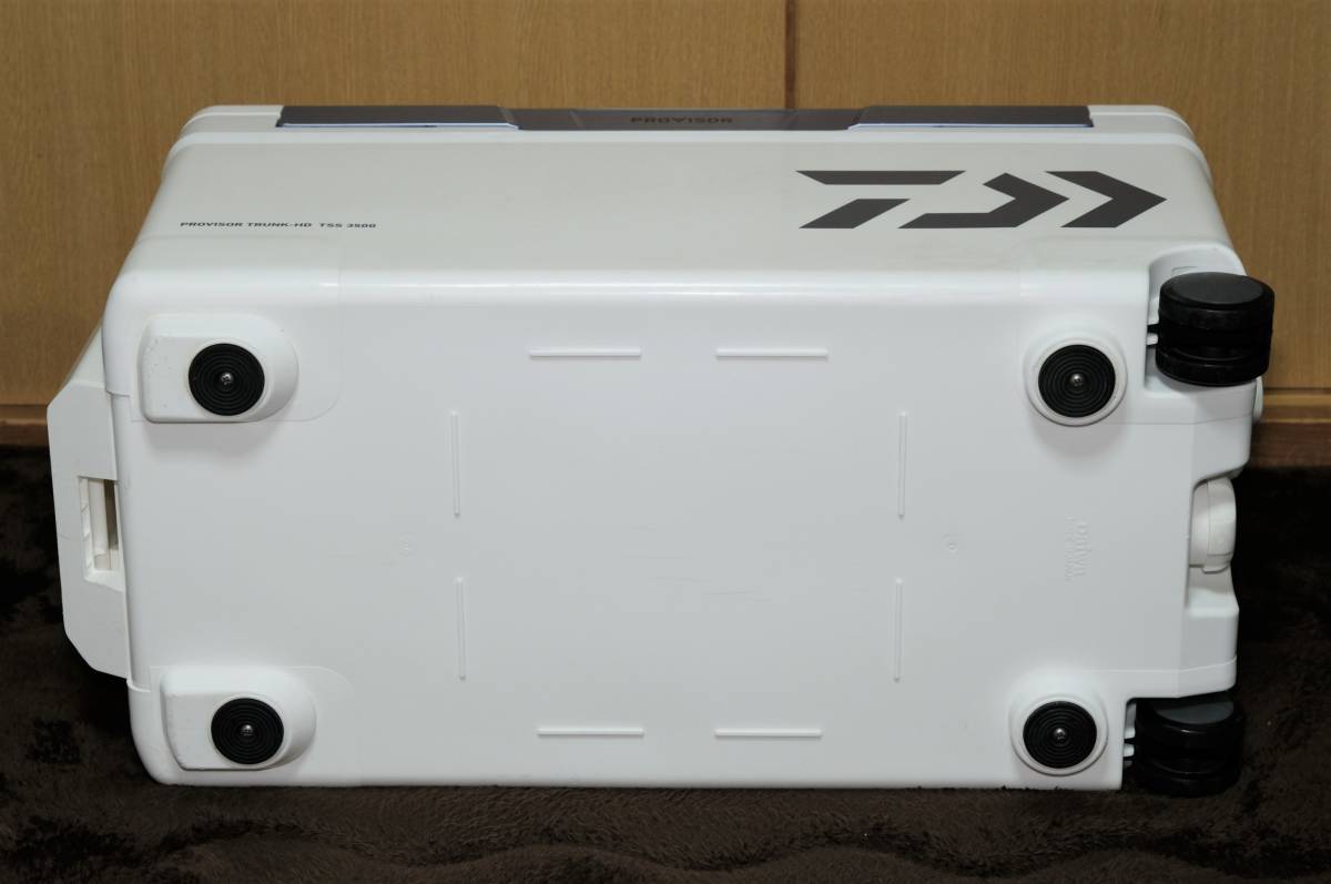 ダイワ PROVESOR TRUNK-HD TSS3500（ダイワ(DAIWA) クーラーボックス 