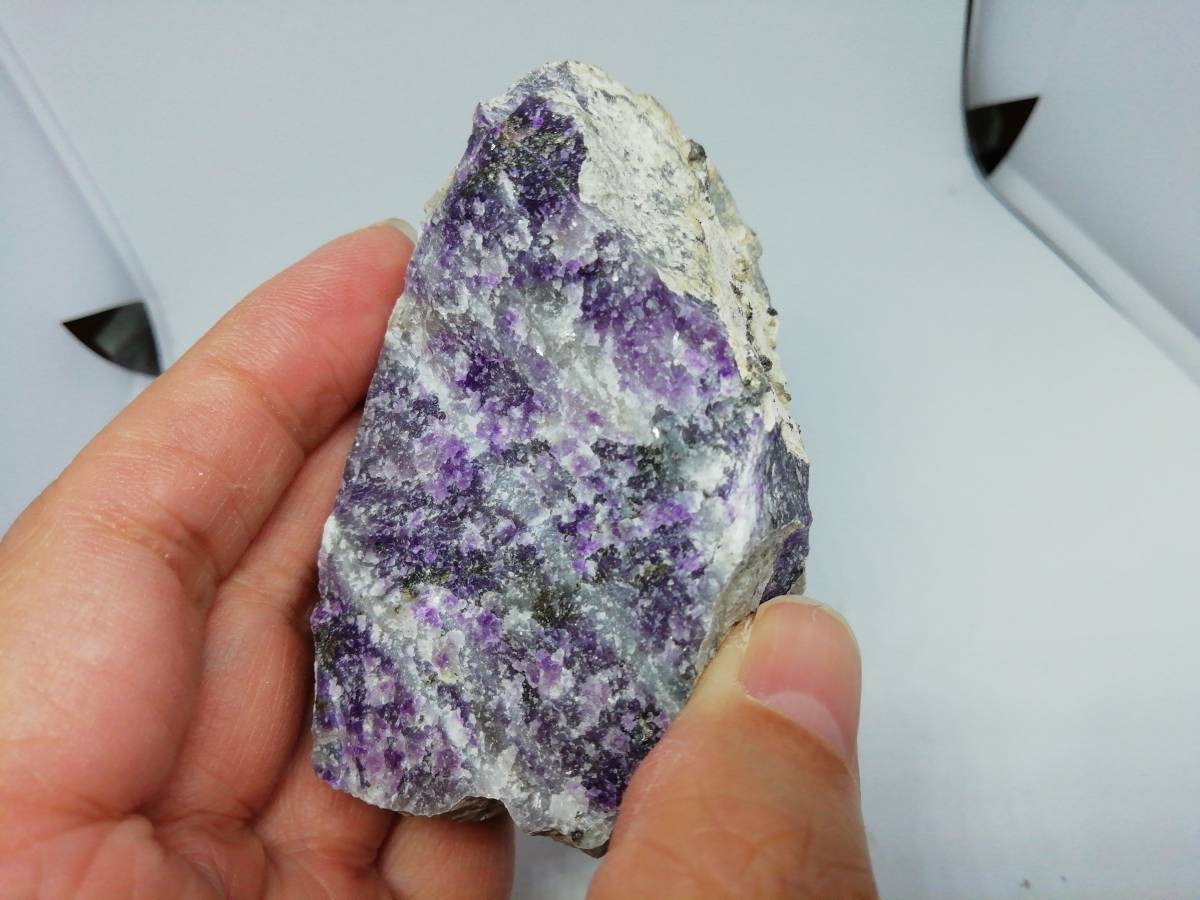国産鉱物 スパー石 Spurrite 岡山県川上郡備中町布賀西露頭 岡山県
