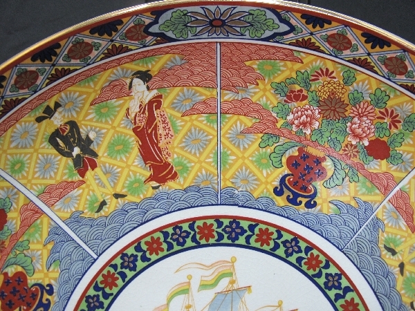 【美品】有田焼 南蛮船 飾り皿 大皿 阿蘭陀人 伝統工芸 色絵 金彩 有田焼 南蛮船 南蛮人模様 錦手大皿（212）一・四尺 直径42cm 色絵