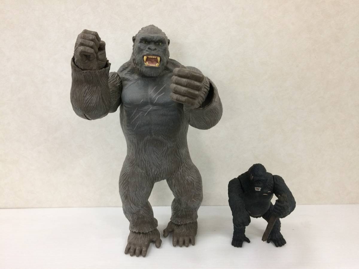 キングコング フィギュア 2点まとめ売り X-PLUS 2005、LANARD 中古品 
