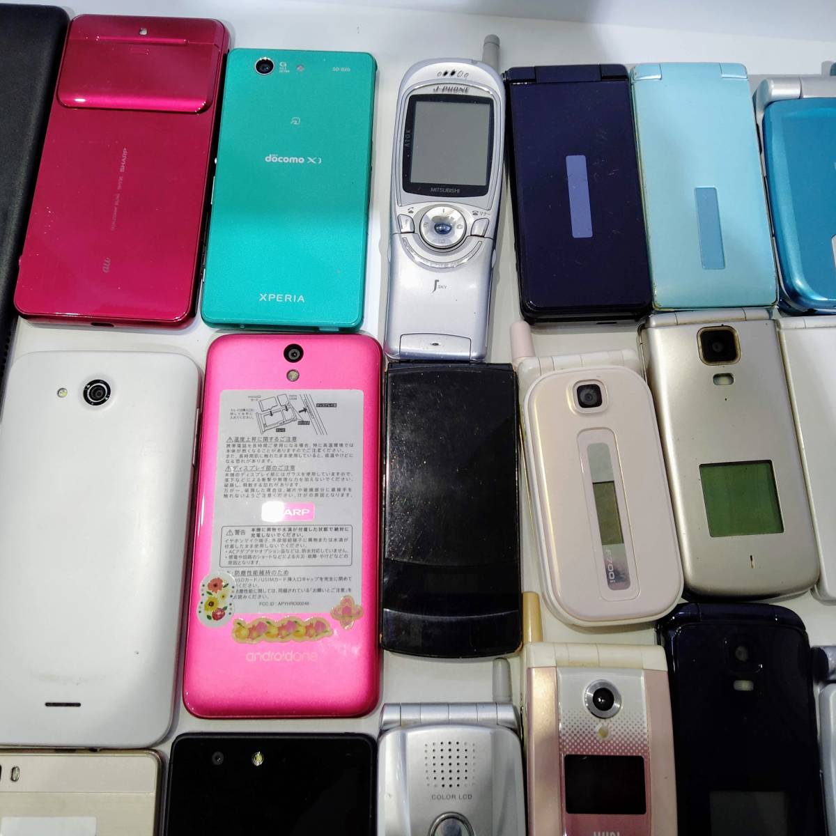【D-358】ジャンク携帯電話おまとめ　ガラケー29台、Android8台、iPhone2台、iPad2台、kidle1台 ガラケー 携帯電話 まとめ ガラケー3台 古い携帯電話39台 ムスビー｜モバイル市場☆スマホ☆ガラケー☆ジャンク携帯☆50台