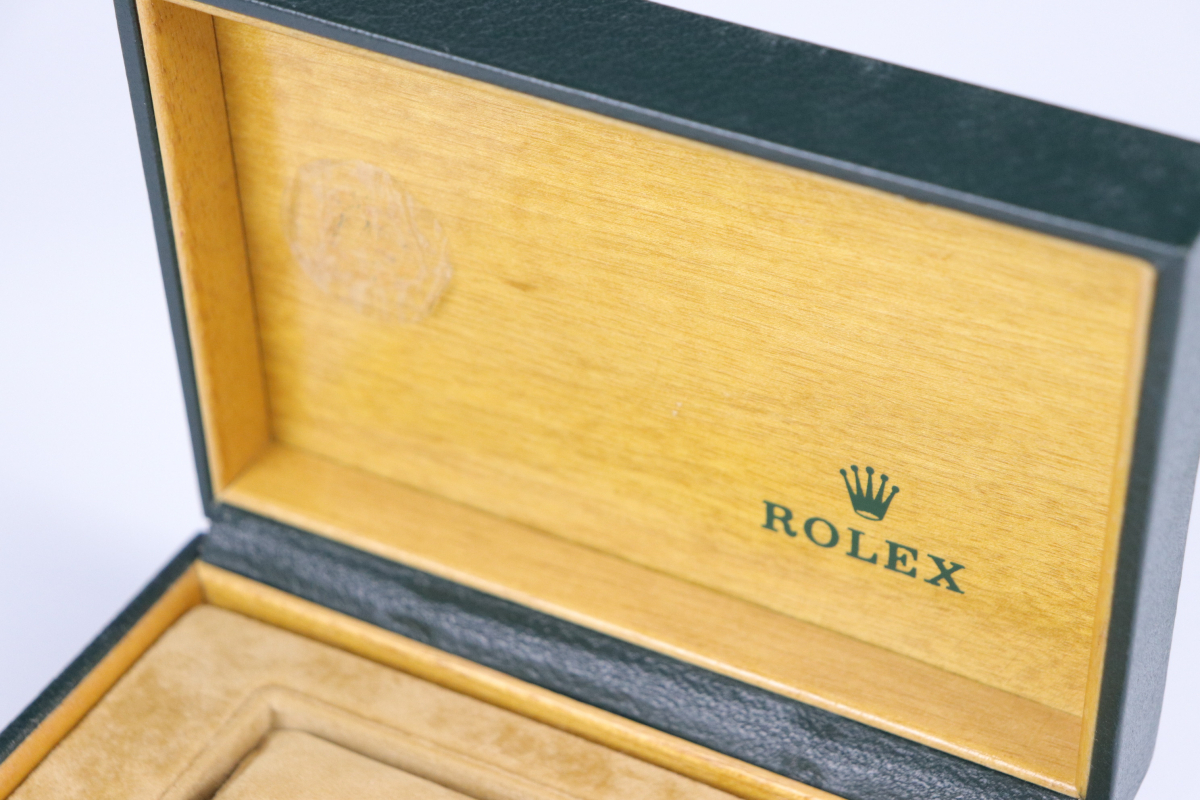 ロレックス ROLEX 公式通販 ノベルティ カードケース 財布 二つ折り