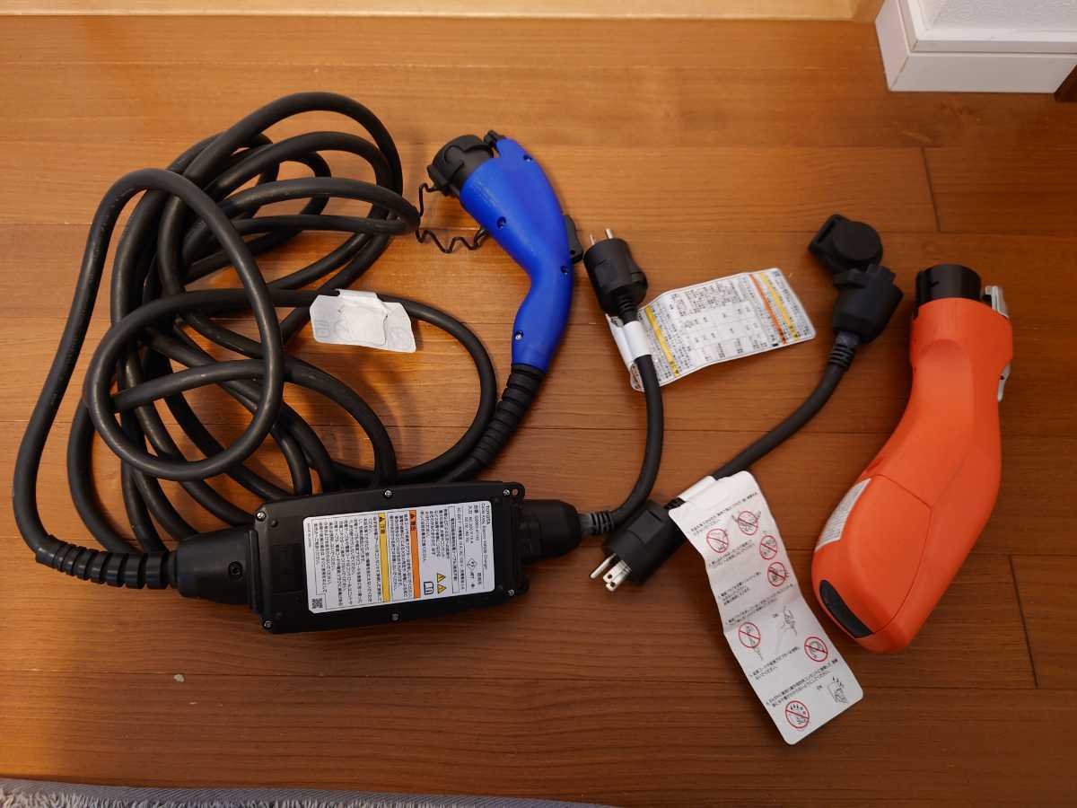 充電ケーブル トヨタ純正 大幅値下げトヨタ 15m ヴィークルパワー 