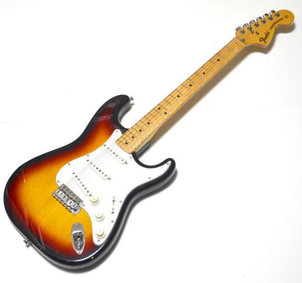 FENDER Japan ストラトST-72 (UP GRADE)ハードケース付 大人気，セール ☆ソフトケース付！FENDER JAPAN フェンダージャパン