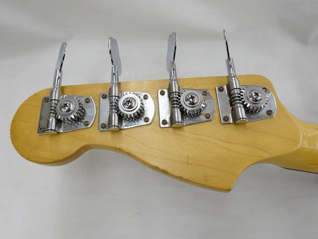 Fender フェンダー　エレキベース　プレシジョンベース FENDER プレシジョン ベース