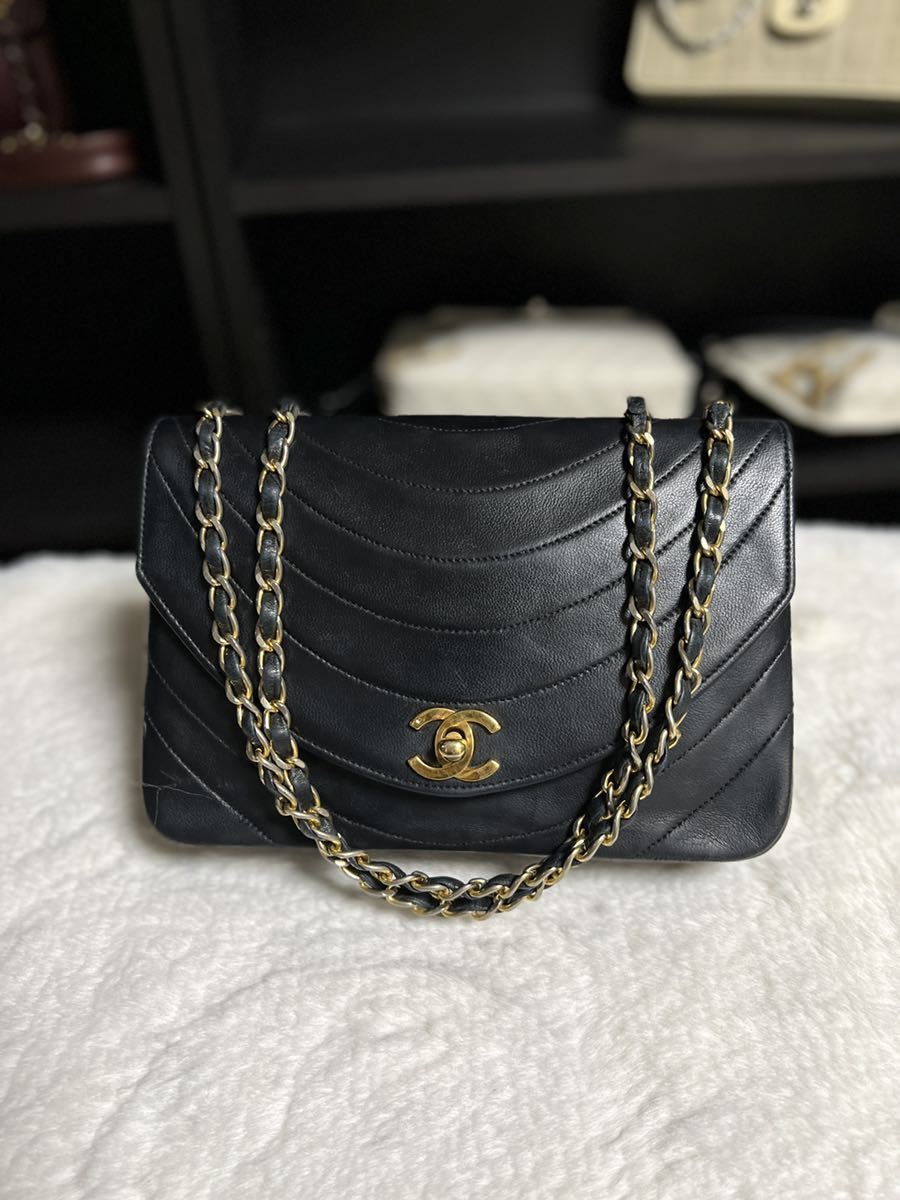  シャネル シャネル ショルダーチェーンバッグ ハンドバッグ ブラック ゴールド金具 レディース 鞄(ショルダーバッグ)｜売買されたオークション情報、yahooの商品情報をアーカイブ公開 - オ かばん、バッグ