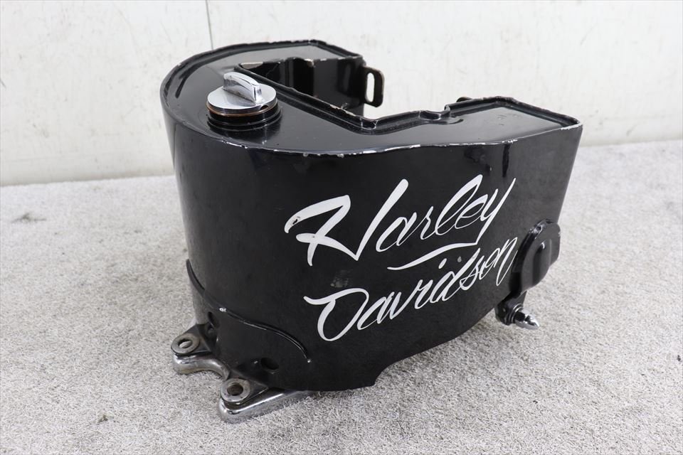321662 FLH 79年式で使用 社外品 カスタムオイルタンク オイル