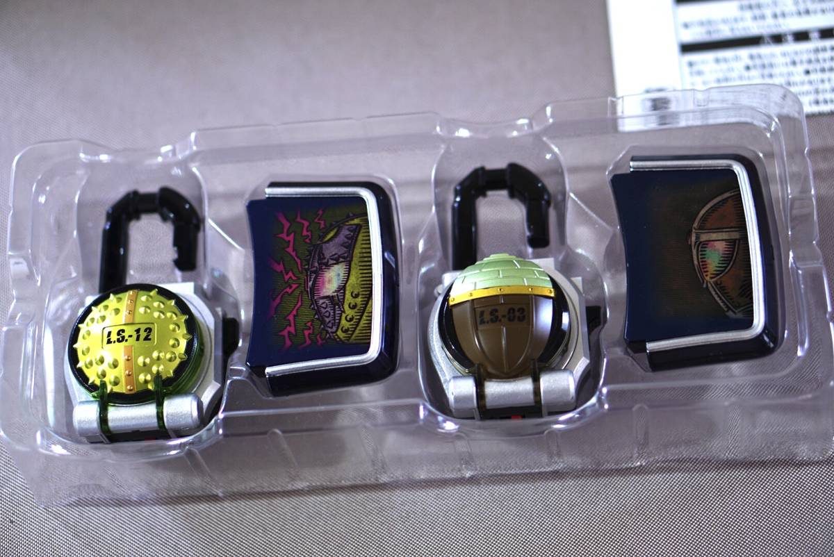 仮面ライダー鎧武 DXロックシード仮面ライダーナックル&黒影セット  