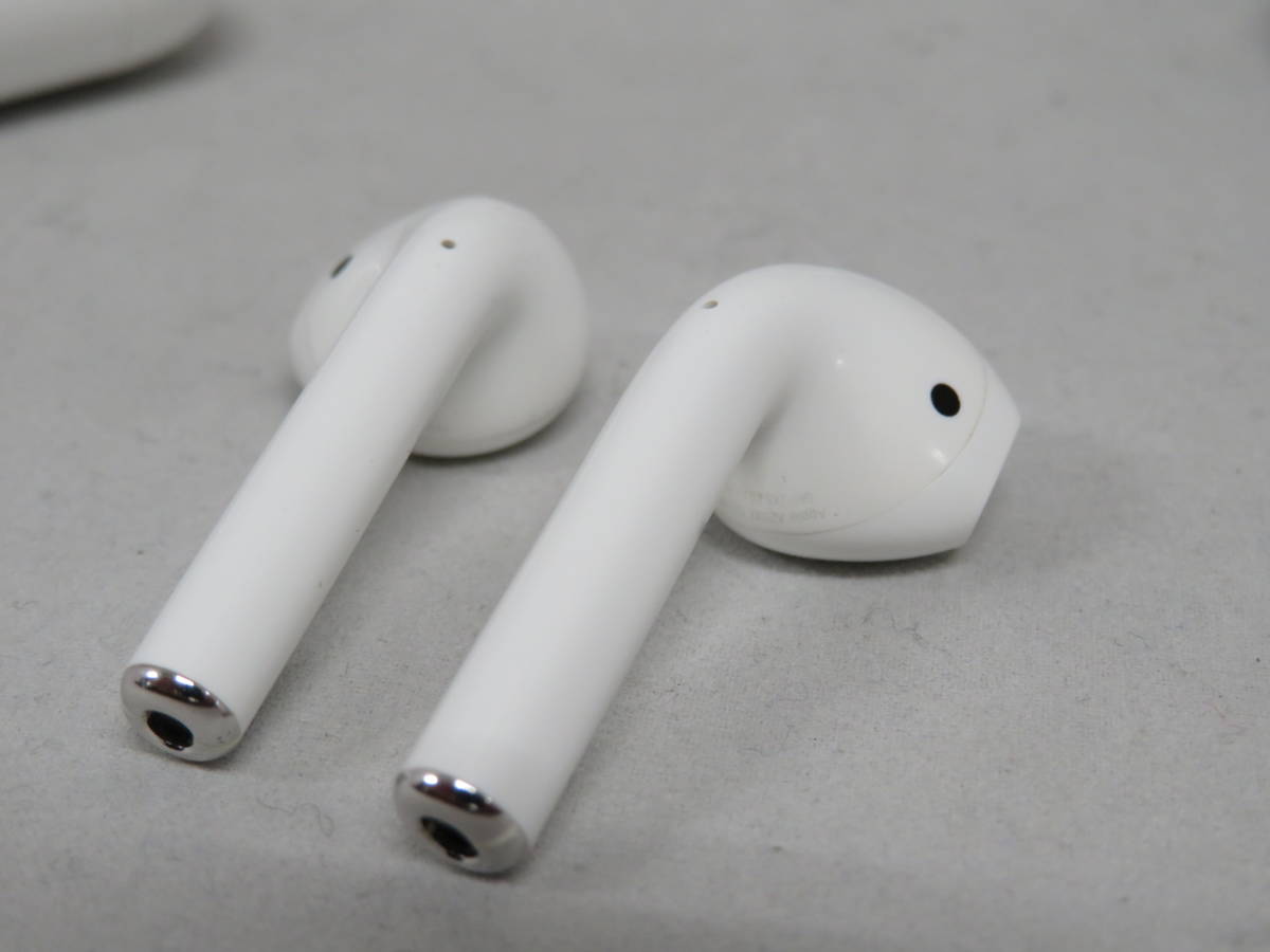 52◎CO/ Apple AirPods with Wireless Charging Case MRXJ2J/A