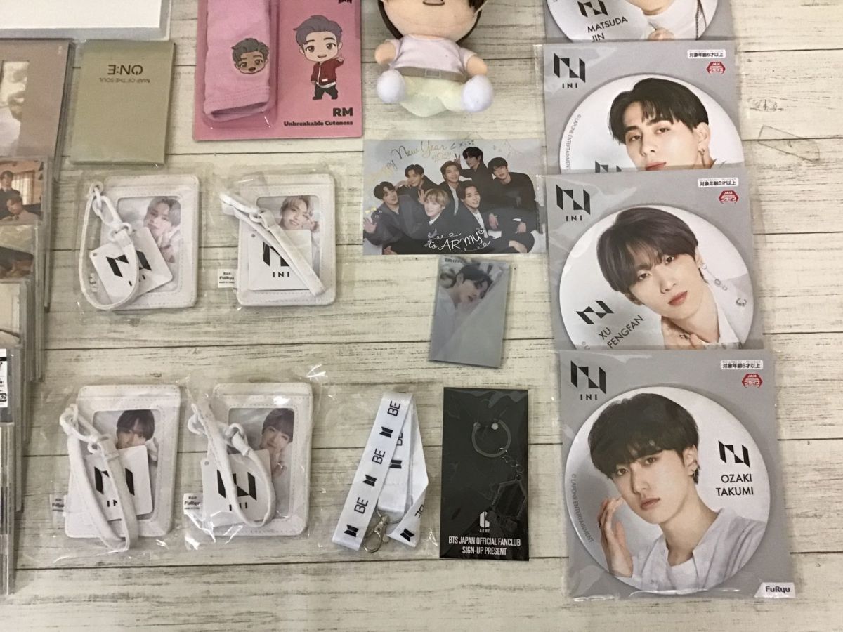 現状】 K-POP・韓流 グッズ まとめ売り SUPER JUNIOR、BTS、Tiny TAN 