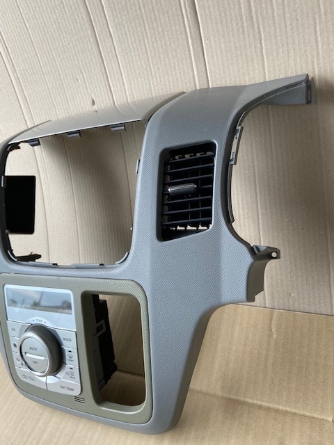 MH23S ワゴンR 純正 オーディオパネル | センターパネル オーディオパネルの通販 スズキ アップ ワゴンR&frasl;MH23S mh23s 中古品 2.4-7 ワゴンr スティングレー H23年